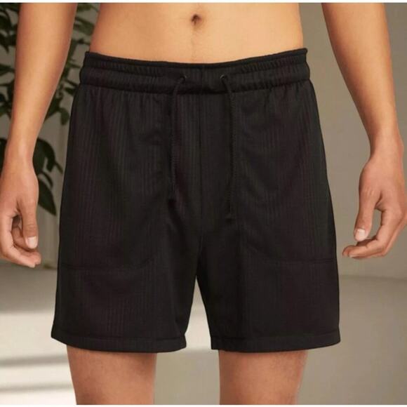 Nike Men's Black YOGA Dri-FIT 5" Unlined Training Shorts Size L - Picture 1 of 6
